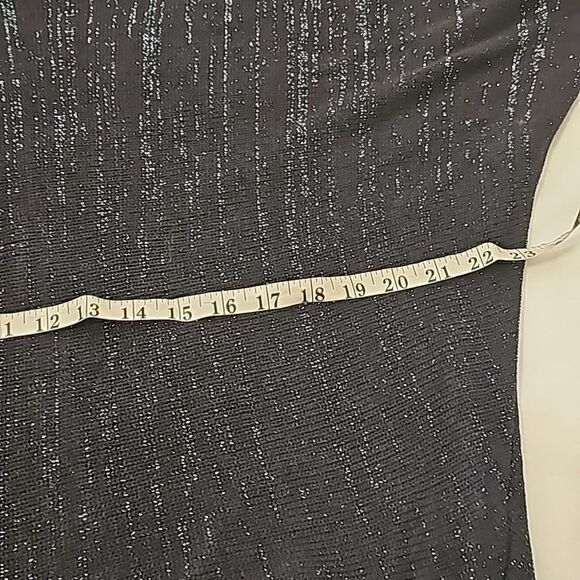 Venti 6 LLC sweater size small. - Picture 6 of 8